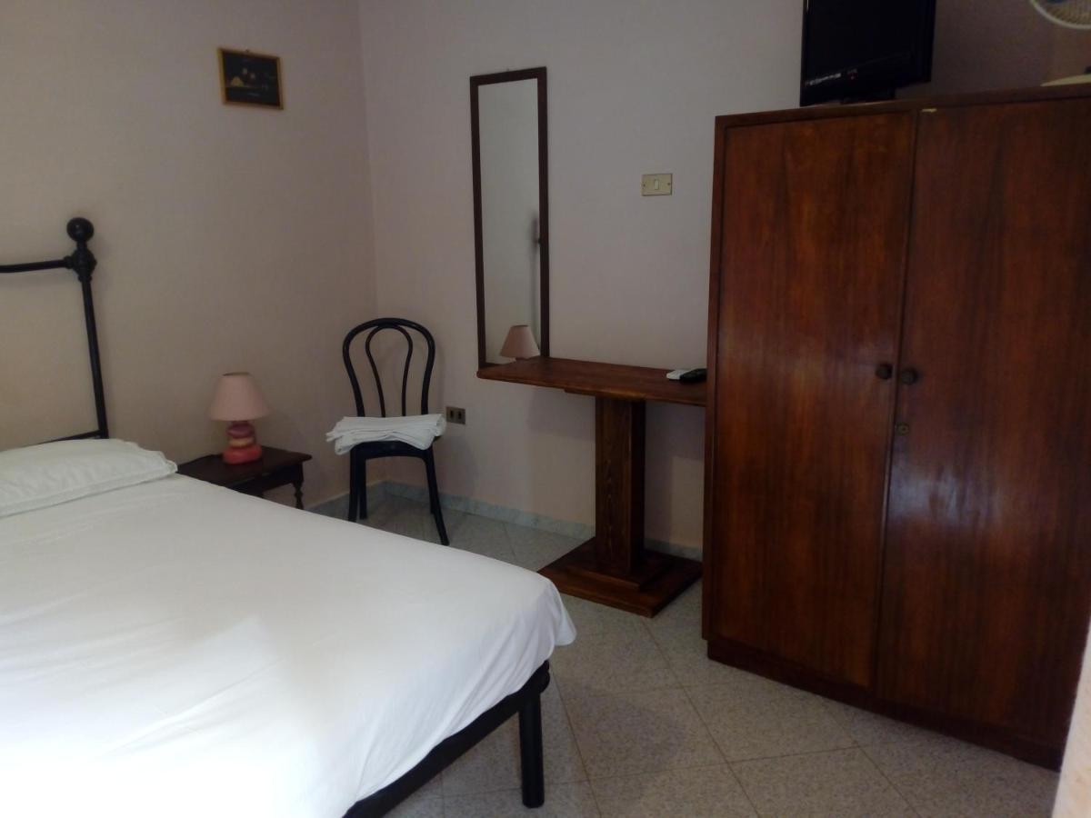 Bed and Breakfast Il Cactus San Giovanni Incarico Exterior foto